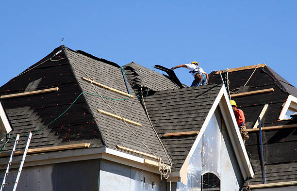 Best Shingle Roofing Installation  in Iron Mountain, MI